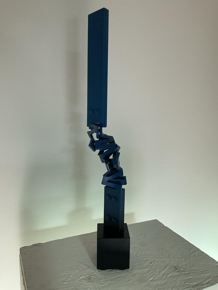 blaue stele